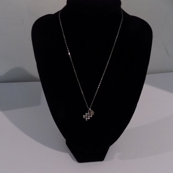 Swarovski Silver Tone Pendant Necklace 15" Plus Extender - Picture 7 of 7